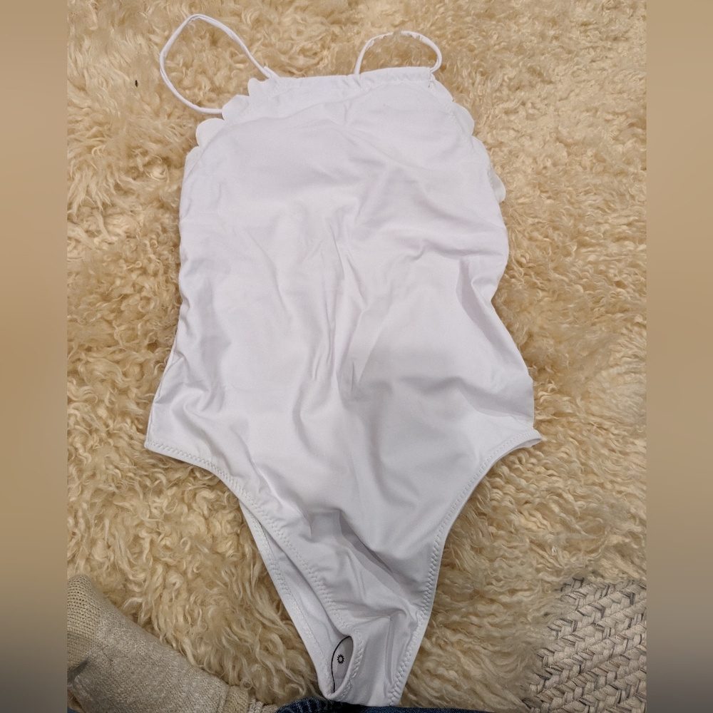 White scalloped one piece bathing suit, size L, never worn